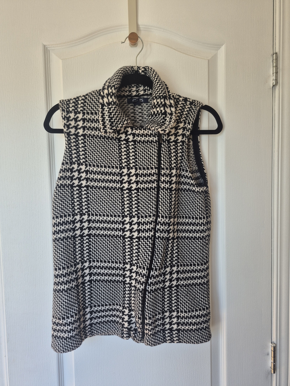 Houndstooth Sleeveless Vest